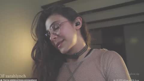 Snapshot of zarahlynch chatting on 11/23/25, 02:11 Miss Lynch Next show 2911 online show from 11/23/25, 02:11