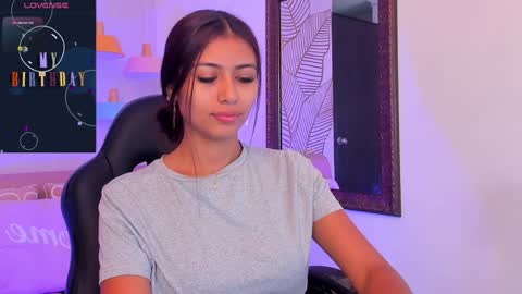 Snapshot of zaralim chatting on 12/13/24, 12:50 Zara Lim online show from 12/13/24, 12:50