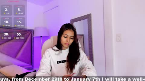 Snapshot of zaralim chatting on 12/27/24, 12:01 Zara Lim online show from 12/27/24, 12:01