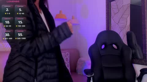 Snapshot of zaralim chatting on 01/07/25, 12:09 Zara Lim online show from 01/07/25, 12:09