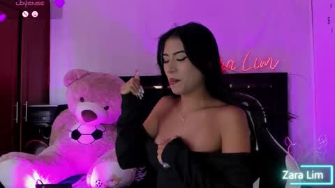 Zara Lim  online show from 09/23/25, 06:55