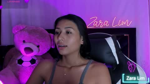 Snapshot of zaralim chatting on 09/26/25, 06:56 Zara Lim online show from 09/26/25, 06:56