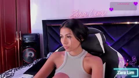 Zara Lim  online show from 10/14/25, 08:53