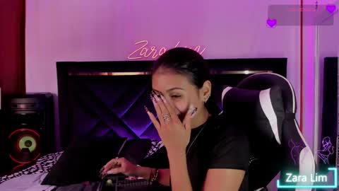 Zara Lim  online show from 10/17/25, 04:42