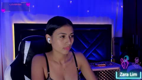 Snapshot of zaralim chatting on 12/03/25, 09:02 Zara Lim online show from 12/03/25, 09:02