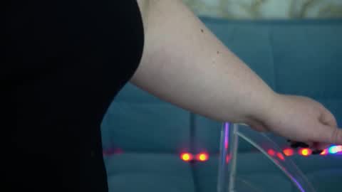 Snapshot of zarareign_ chatting on 03/20/26, 09:08 Lola online show from 03/20/26, 09:08