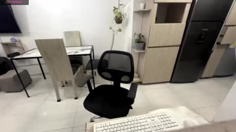 ZARAY CLOVER online show from 02/13/25, 02:56