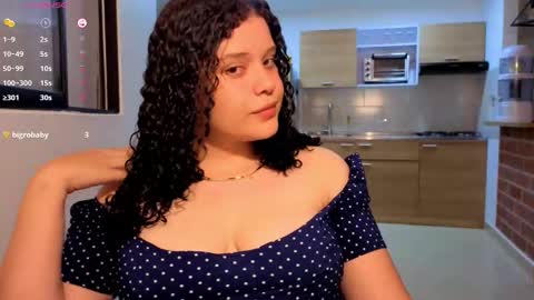 ZARAY CLOVER online show from 10/26/25, 01:55