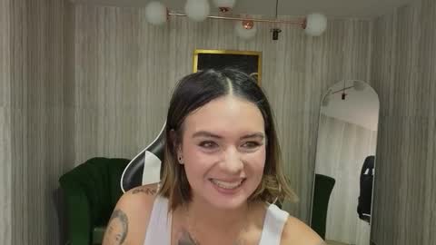 Isabella online show from 01/14/26, 12:33