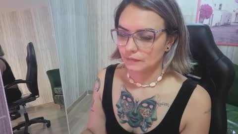 Snapshot of zarcasutra_t chatting on 05/23/26, 12:53 Isabella online show from 05/23/26, 12:53