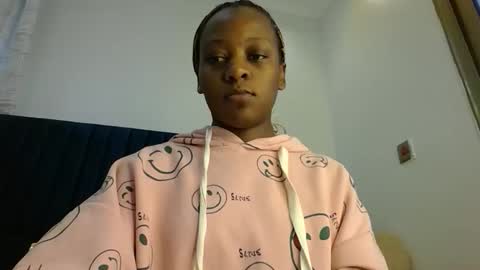 Snapshot of zariah011 chatting on 04/22/26, 08:17 zariah online show from 04/22/26, 08:17