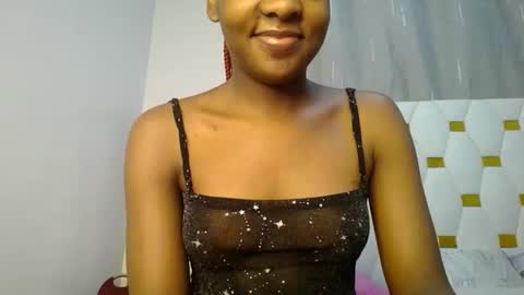 Snapshot of zariah011 chatting on 06/01/26, 10:22 zariah online show from 06/01/26, 10:22