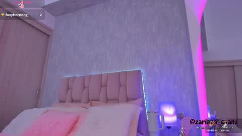 Snapshot of zarianaevanz chatting on 12/13/24, 09:30 Zariana online show from 12/13/24, 09:30