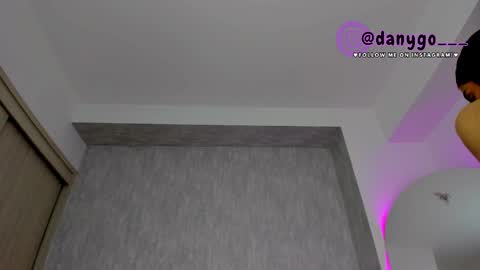 Snapshot of zarianaevanz chatting on 03/01/25, 10:53 Zariana online show from 03/01/25, 10:53