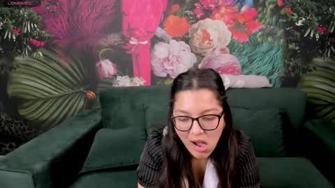 Snapshot of zarifabevi chatting on 09/13/25, 10:26 Zarifa online show from 09/13/25, 10:26