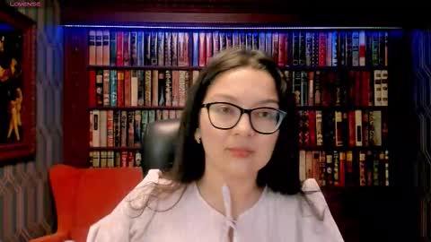 Snapshot of zarifabevi chatting on 10/19/25, 09:48 Zarifa online show from 10/19/25, 09:48