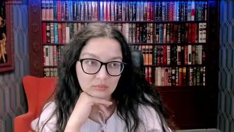 Snapshot of zarifabevi chatting on 10/26/25, 05:19 Zarifa online show from 10/26/25, 05:19