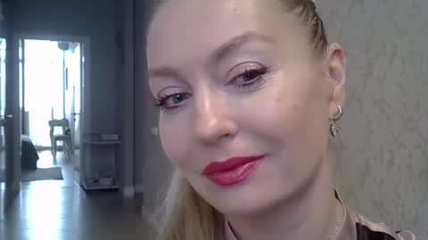 Snapshot of zarinaswift chatting on 02/28/25, 04:43 Zarina Swift online show from 02/28/25, 04:43