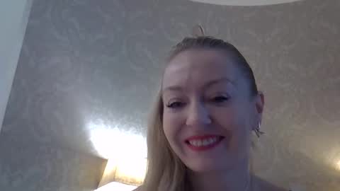 Snapshot of zarinaswift chatting on 03/10/26, 04:50 Zarina Swift online show from 03/10/26, 04:50