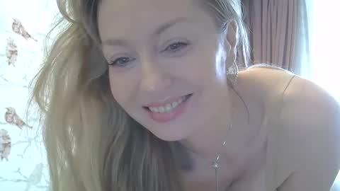 Snapshot of zarinaswift chatting on 03/15/26, 06:30 Zarina Swift online show from 03/15/26, 06:30