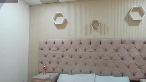 Snapshot of zarinawynne chatting on 06/04/26, 02:34 Zarina Waynne online show from 06/04/26, 02:34
