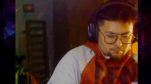 Snapshot of zatiro992 chatting on 04/21/26, 02:51 Zatth online show from 04/21/26, 02:51