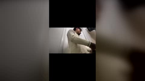 Snapshot of zayd3n69 chatting on 03/30/26, 08:43 zayden online show from 03/30/26, 08:43