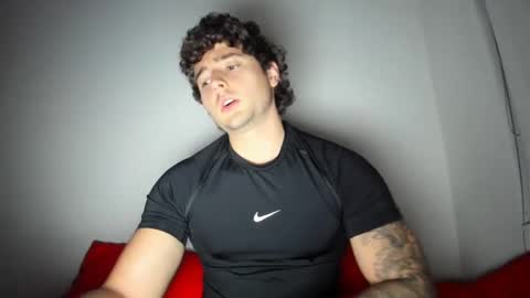 Snapshot of zaylanez chatting on 02/02/25, 02:17 Zay lanez online show from 02/02/25, 02:17