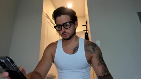 Snapshot of zaylanez chatting on 09/10/25, 10:10 Zay lanez online show from 09/10/25, 10:10