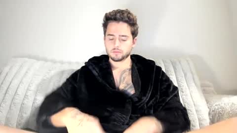 Snapshot of zaylanez chatting on 09/13/25, 05:51 Zay lanez online show from 09/13/25, 05:51