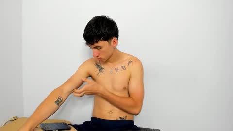 Snapshot of zayn_blaze chatting on 09/17/25, 05:03 zayn_blaze online show from 09/17/25, 05:03