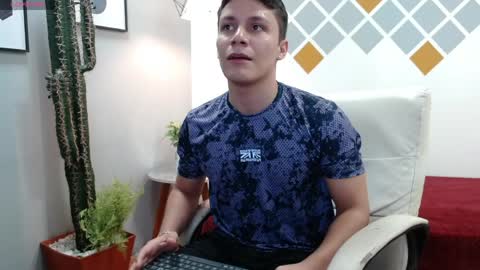 Snapshot of zayn_clausen chatting on 04/11/26, 06:01 zayn_clausen online show from 04/11/26, 06:01