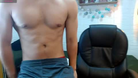 zayn_clausen online show from 05/14/26, 06:47