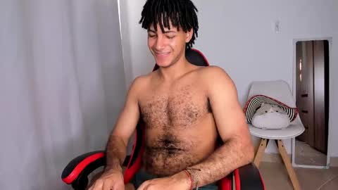 Snapshot of zayn_moreno chatting on 02/28/26, 10:00 zayn 3 online show from 02/28/26, 10:00