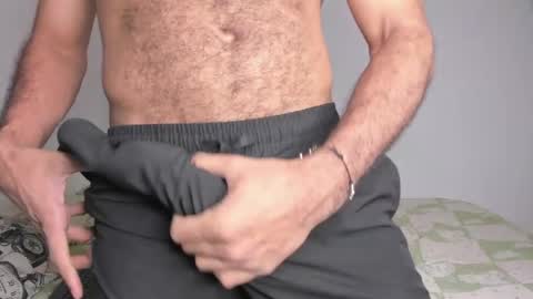 Snapshot of zayn_moreno chatting on 04/10/26, 08:13 zayn 3 online show from 04/10/26, 08:13