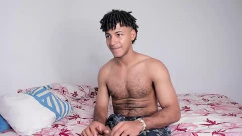 Snapshot of zayn_moreno chatting on 04/27/26, 09:46 zayn 3 online show from 04/27/26, 09:46