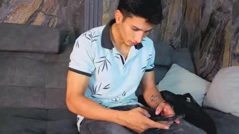 zaynmoretti online show from 04/18/26, 07:07