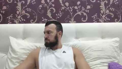 Man 4 sex online show from 11/15/25, 02:31