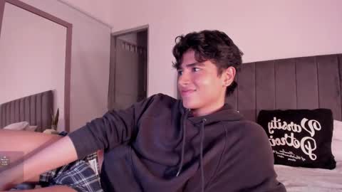 Hii im Zay.                 I save money for education. PVT Open. online show from 12/16/25, 07:57