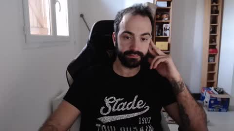 Snapshot of zazou3113 chatting on 01/31/25, 03:11 Grizzly Bear online show from 01/31/25, 03:11