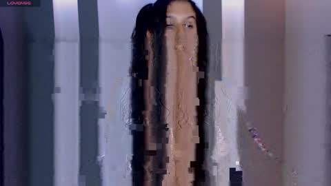 Snapshot of zean_lee chatting on 03/21/26, 10:13 Karolyne online show from 03/21/26, 10:13