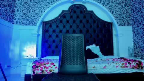 Snapshot of zean_lee chatting on 04/09/26, 06:30 Karolyne online show from 04/09/26, 06:30