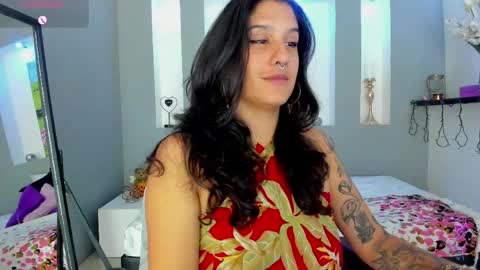 Snapshot of zean_lee chatting on 04/25/26, 03:09 Karolyne online show from 04/25/26, 03:09