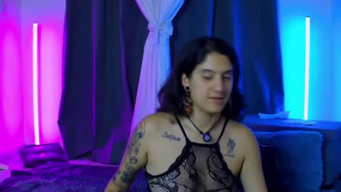 Snapshot of zean_lee chatting on 06/15/26, 10:12 Karolyne online show from 06/15/26, 10:12