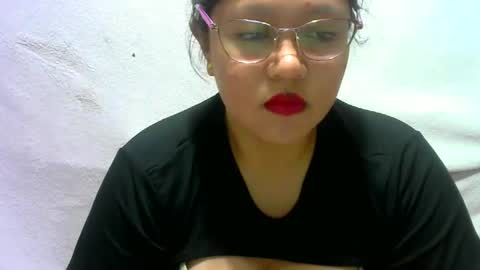 Snapshot of zeannalicious chatting on 12/29/24, 02:00 Im Zeanna online show from 12/29/24, 02:00