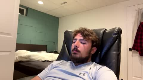 Snapshot of zebsterama chatting on 09/18/25, 01:18 zebsterama online show from 09/18/25, 01:18