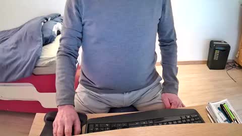 Snapshot of zebulon2023 chatting on 02/06/25, 12:59 zebulon2023 online show from 02/06/25, 12:59