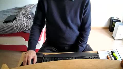 Snapshot of zebulon2023 chatting on 11/13/25, 12:26 zebulon2023 online show from 11/13/25, 12:26