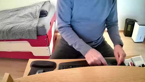 Snapshot of zebulon2023 chatting on 12/04/25, 08:45 zebulon2023 online show from 12/04/25, 08:45