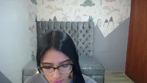 Snapshot of zedin02_a chatting on 02/05/26, 12:21 Zedin online show from 02/05/26, 12:21